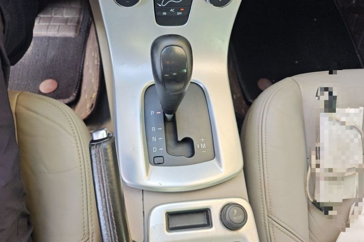 Used Volvo S40 2010 2.0L Automatic ZhiShang Edition Gear Lever