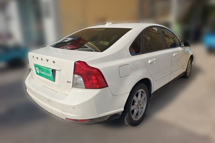 Used Volvo S40 2010 2.0L Automatic ZhiShang Edition Rear Right 45 Deg