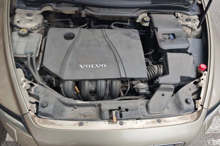 Used Volvo S40 2011 2.0L Automatic Zhiya Edition Engine Bay