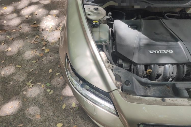 Used Volvo S40 2011 2.0L Automatic Zhiya Edition Engine Bay Right