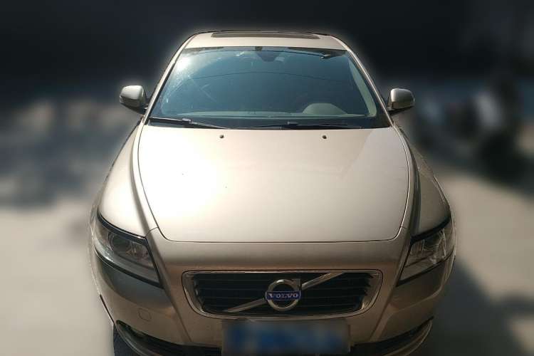 Used Volvo S40 2011 2.0L Automatic ZhiShang Edition Front