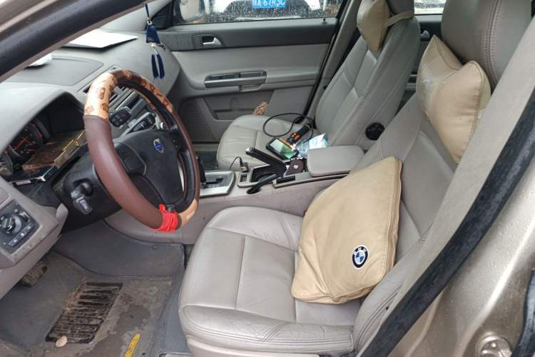 Used Volvo S40 2011 2.0L Automatic ZhiShang Edition Left Front Seat