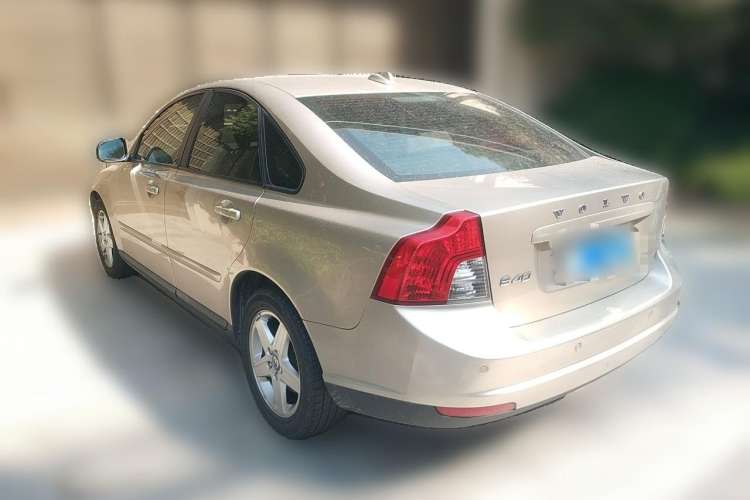 Used Volvo S40 2011 2.0L Automatic ZhiShang Edition Rear Left 45 Deg