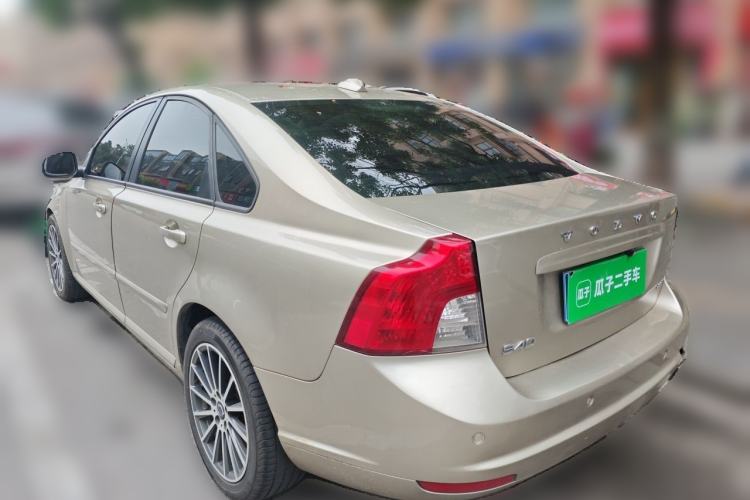 Used Volvo S40 2011 2.0L Automatic Zhiya Edition Rear Left 45 Deg