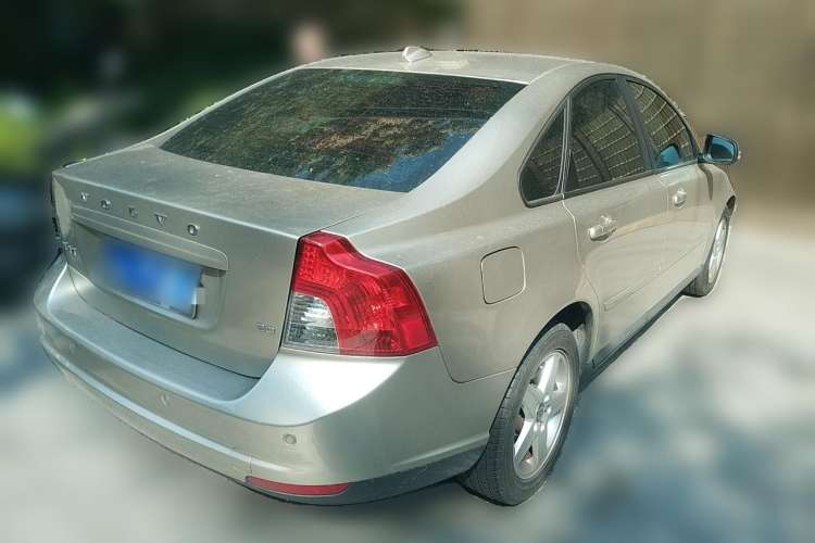 Used Volvo S40 2011 2.0L Automatic ZhiShang Edition Rear Right 45 Deg