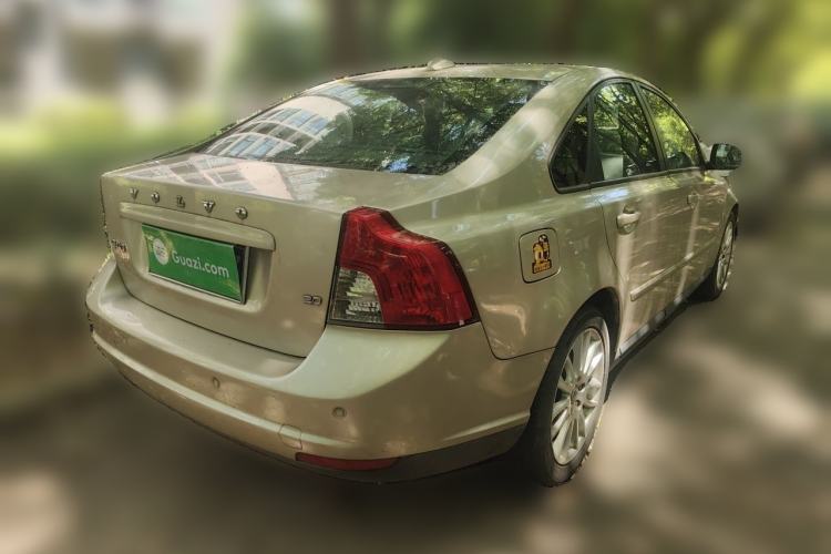 Used Volvo S40 2011 2.0L Automatic Zhiya Edition Rear Right 45 Deg