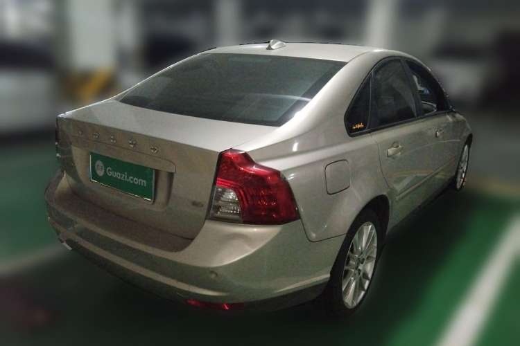 Used Volvo S40 2011 2.0L Automatic Zhiya Edition Rear Right 45 Deg