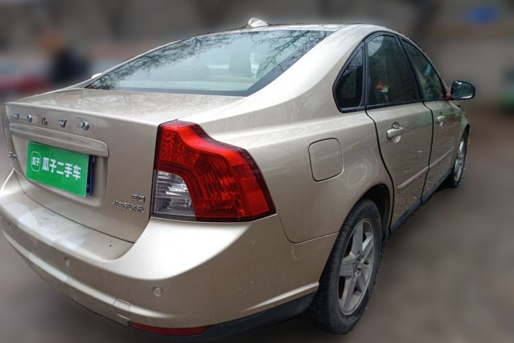 Used Volvo S40 2011 2.0L Automatic ZhiShang Edition Rear Right 45 Deg