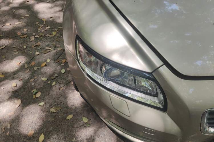 Used Volvo S40 2011 2.0L Automatic Zhiya Edition Right Front Headlight