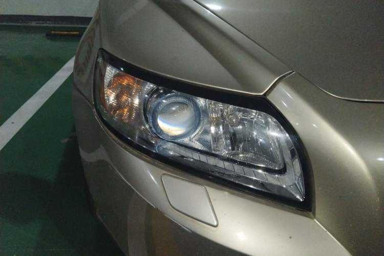 Used Volvo S40 2011 2.0L Automatic Zhiya Edition Right Front Headlight