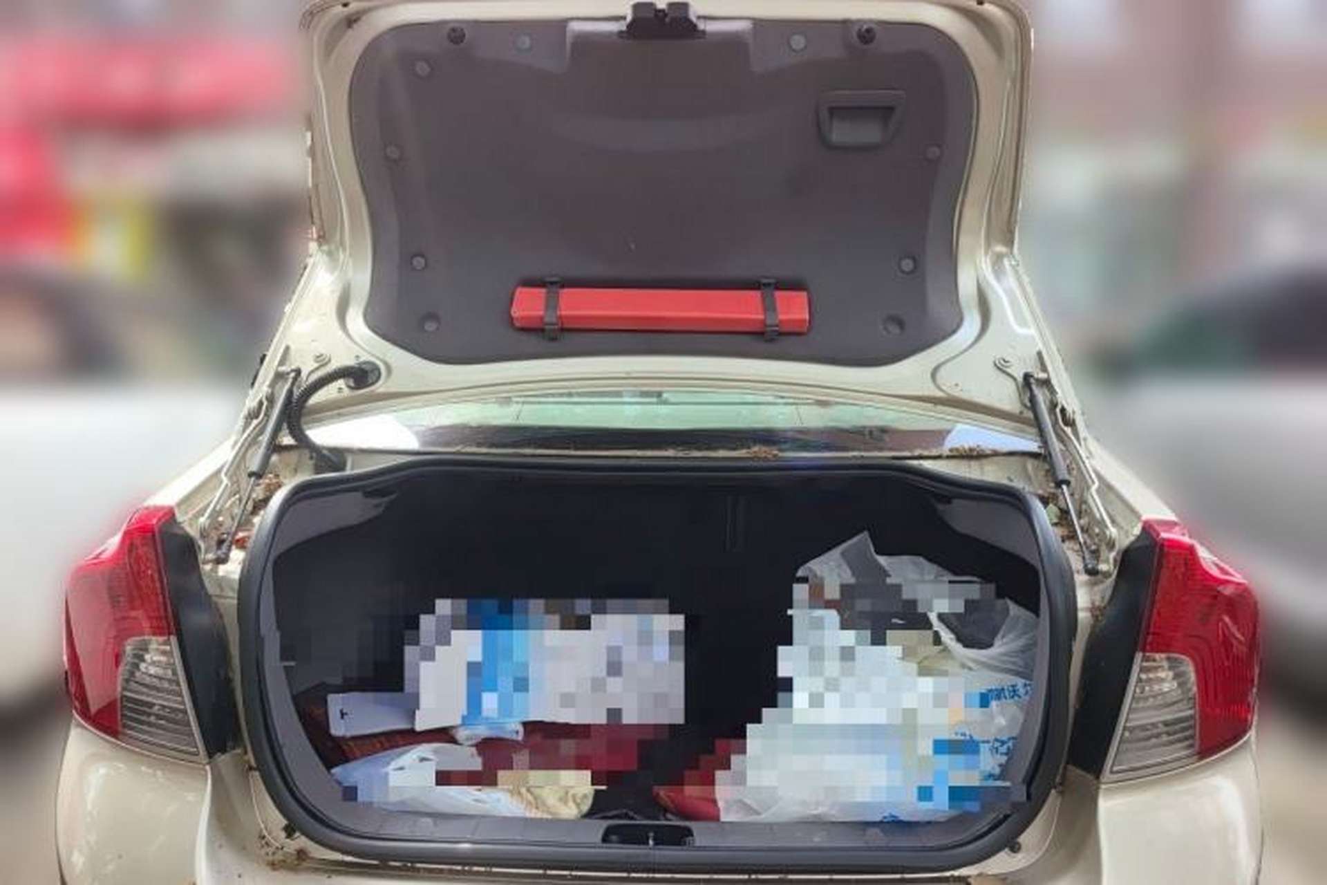 Used Volvo S40 2011 2.0L Automatic Zhiya Edition Trunk