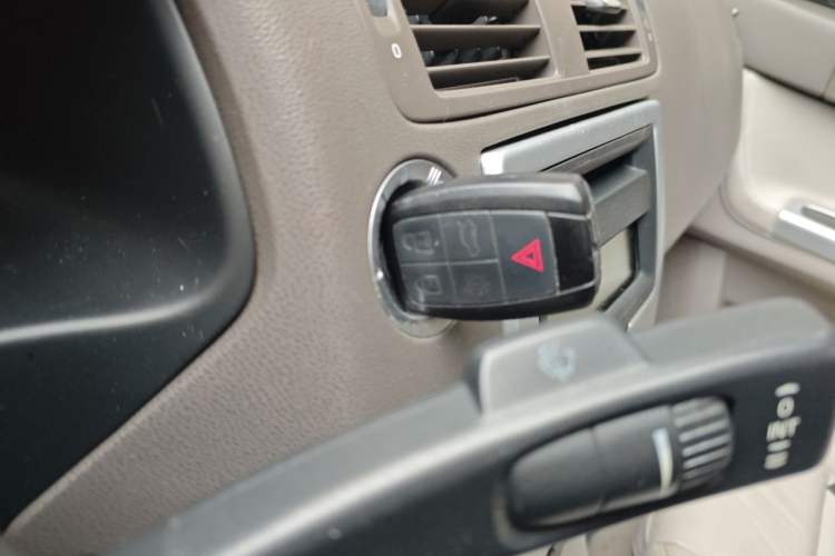 Used Volvo S40 2011 2.0L Automatic Zhiya Edition Vehicle Key