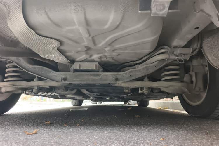 Used Volvo S40 2011 2.0L Automatic ZhiShang Edition Chassis Rear
