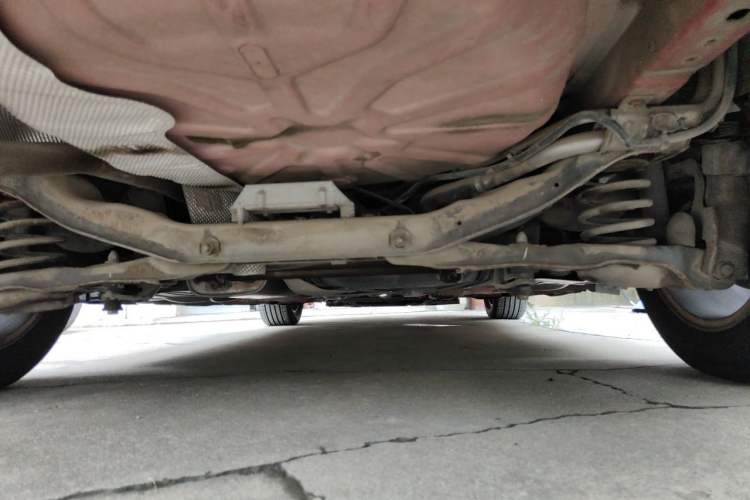 Used Volvo S40 2011 2.0L Automatic ZhiShang Edition Chassis Rear