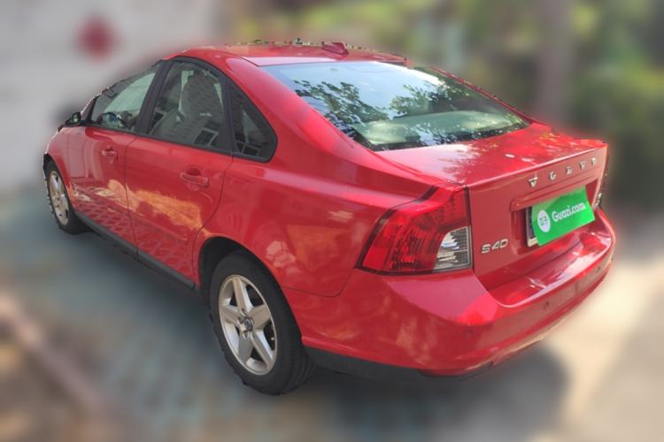 Used Volvo S40 2011 2.0L Automatic ZhiShang Edition Exterior 3