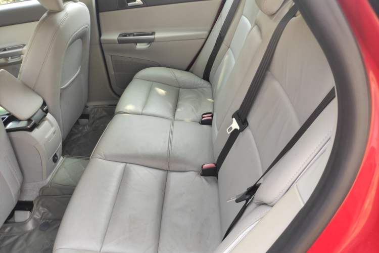 Used Volvo S40 2011 2.0L Automatic ZhiShang Edition Interior 4