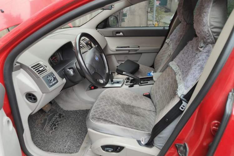Used Volvo S40 2011 2.0L Automatic ZhiShang Edition Left Front Seat