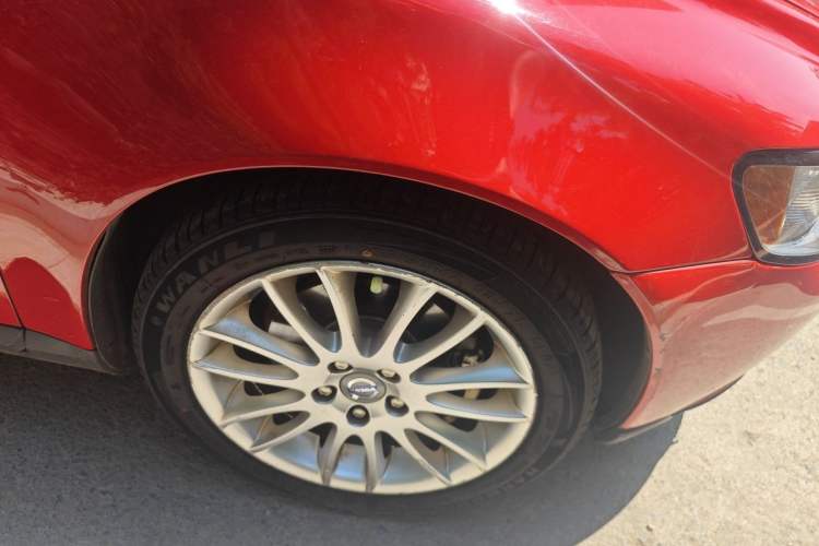 Used Volvo S40 2011 2.0L Automatic Zhiya Edition Right Front Wheel Hub