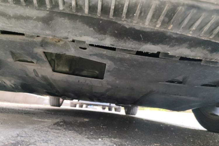 Used Volvo S40 2011 2.0L Automatic ZhiShang Edition Chassis Front
