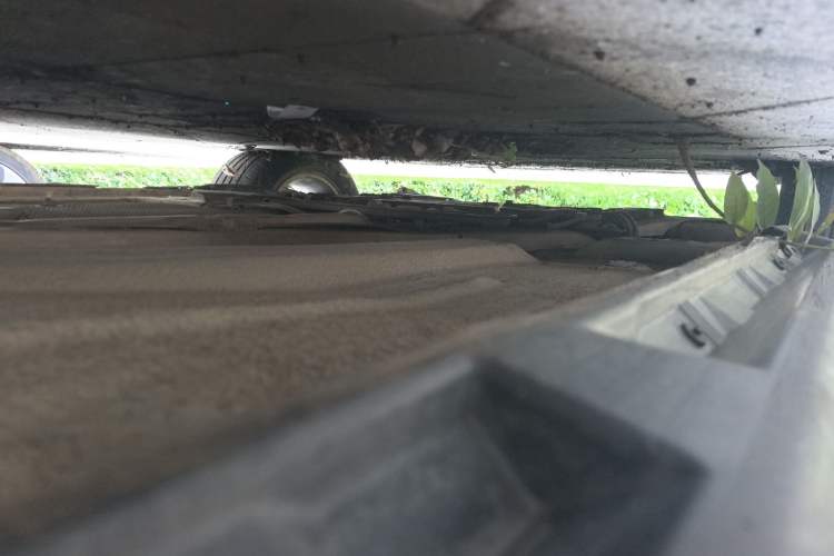 Used Volvo S40 2011 2.0L Automatic ZhiShang Edition Chassis Front Left