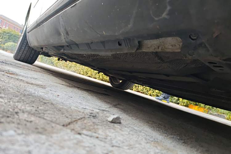 Used Volvo S40 2011 2.0L Automatic Zhiya Edition Chassis Front Right