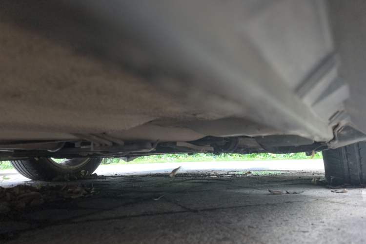 Used Volvo S40 2011 2.0L Automatic ZhiShang Edition Chassis Front Right