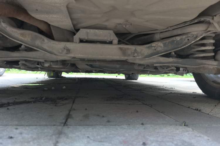 Used Volvo S40 2011 2.0L Automatic ZhiShang Edition Chassis Rear