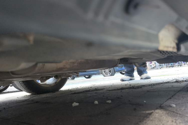 Used Volvo S40 2011 2.0L Automatic ZhiShang Edition Chassis Rear Left