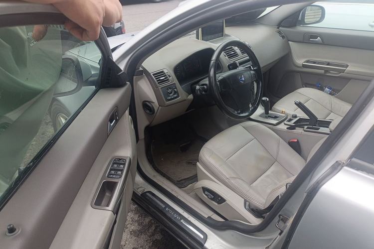 Used Volvo S40 2011 2.0L Automatic ZhiShang Edition Driver Seat