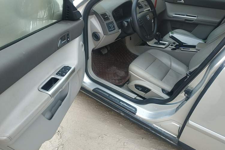 Used Volvo S40 2011 2.0L Automatic Zhiya Edition Driver Seat