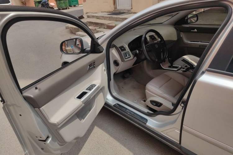 Used Volvo S40 2011 2.0L Automatic Zhiya Edition Driver Seat