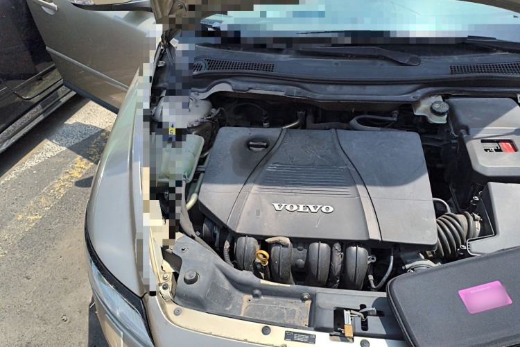 Used Volvo S40 2011 2.0L Automatic Zhiya Edition Engine Bay Right