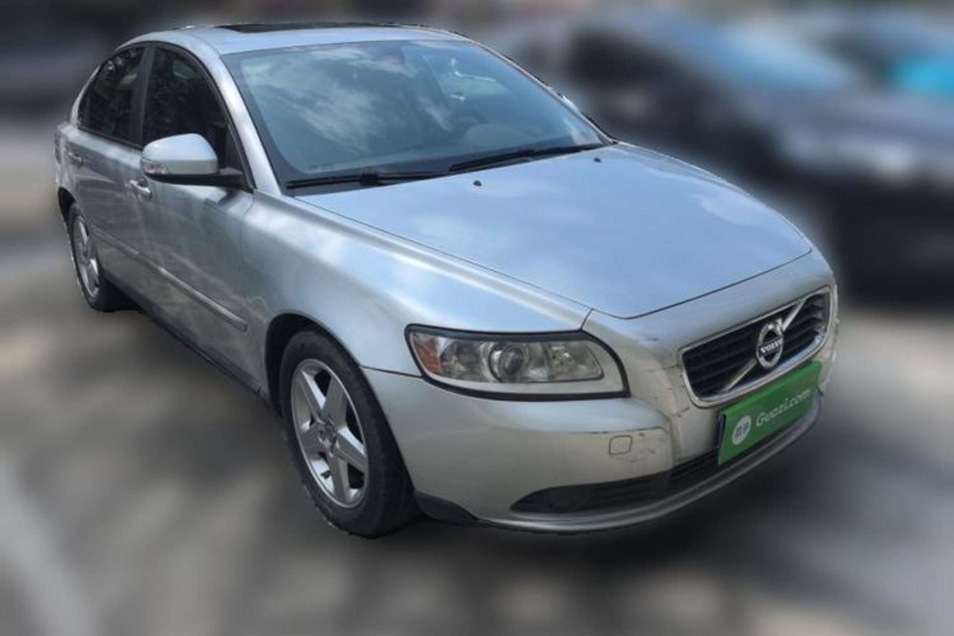 Used Volvo S40 2011 2.0L Automatic ZhiShang Edition Front Right 45 Deg