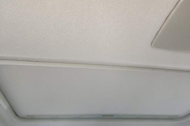 Used Volvo S40 2011 2.0L Automatic ZhiShang Edition Headliner