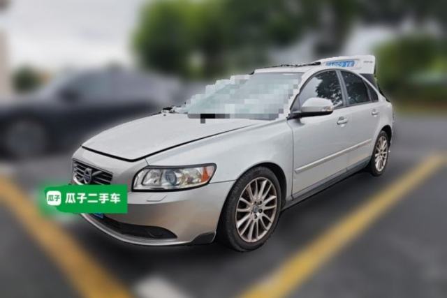 Ojetý Volvo S40 2011 2.0L Automatic Zhiya Edition