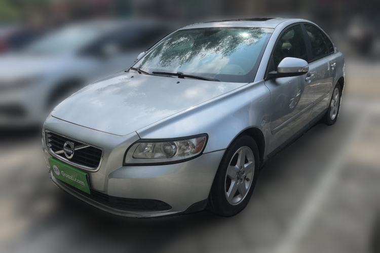Used Volvo S40 2011 2.0L Automatic ZhiShang Edition Guazi used car, China used car export, Used car for sale, Used  cars, Cheapest cars for sale