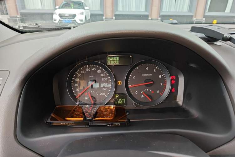 Used Volvo S40 2011 2.0L Automatic Zhiya Edition Instrument Cluster
