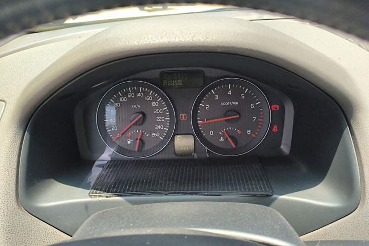 Used Volvo S40 2011 2.0L Automatic Zhiya Edition Instrument Cluster