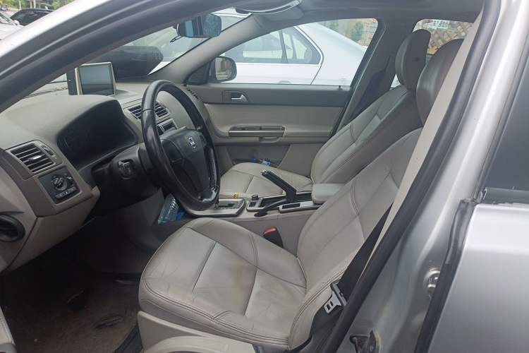 Used Volvo S40 2011 2.0L Automatic ZhiShang Edition Left Front Seat