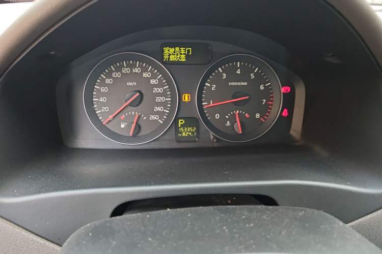 Used Volvo S40 2011 2.0L Automatic Zhiya Edition Odometer Close Up