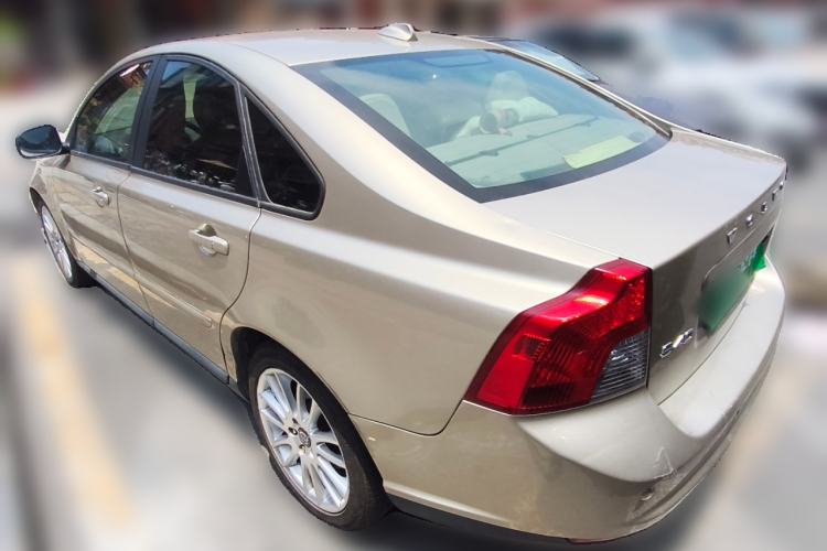 Used Volvo S40 2011 2.0L Automatic Zhiya Edition Rear Left 45 Deg