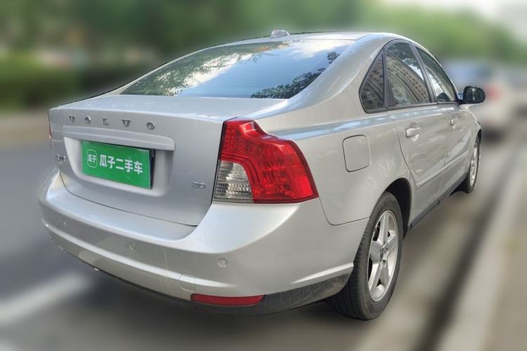 Used Volvo S40 2011 2.0L Automatic ZhiShang Edition Rear Right 45 Deg