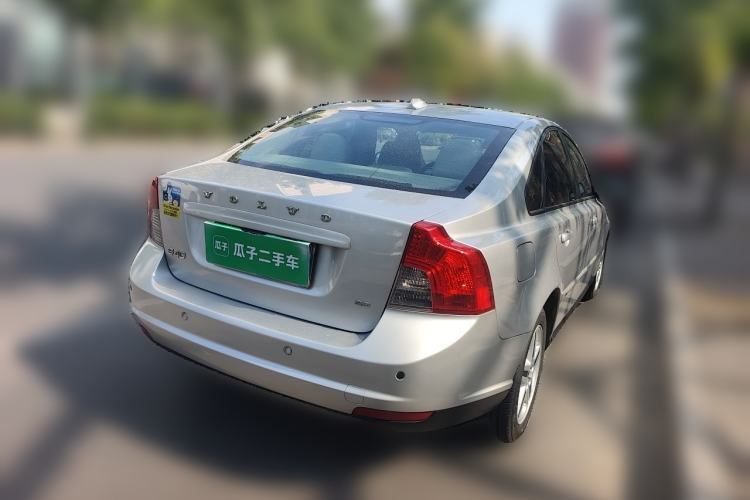 Used Volvo S40 2011 2.0L Automatic ZhiShang Edition Rear Right 45 Deg