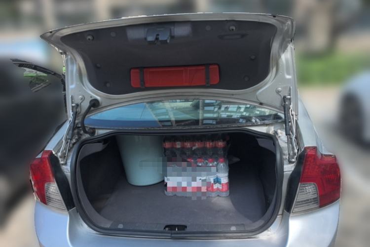 Used Volvo S40 2011 2.0L Automatic ZhiShang Edition Trunk