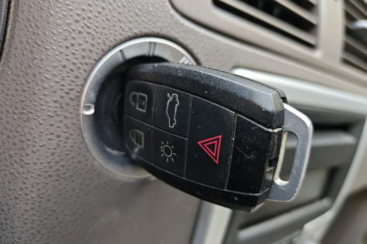 Used Volvo S40 2011 2.0L Automatic Zhiya Edition Vehicle Key