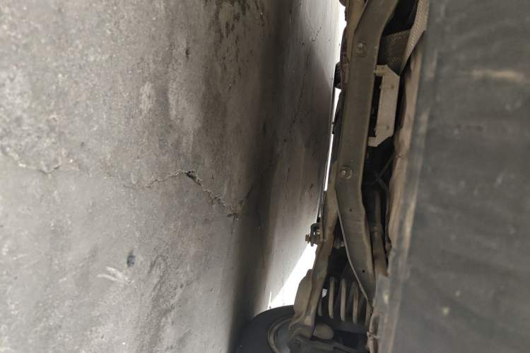 Used Volvo S40 2011 2.0L Automatic ZhiShang Edition Chassis Rear