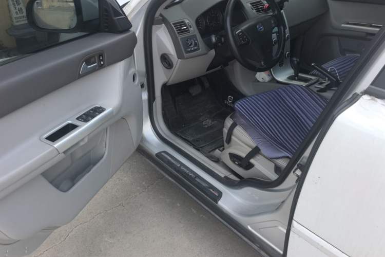Used Volvo S40 2011 2.0L Automatic ZhiShang Edition Driver Seat