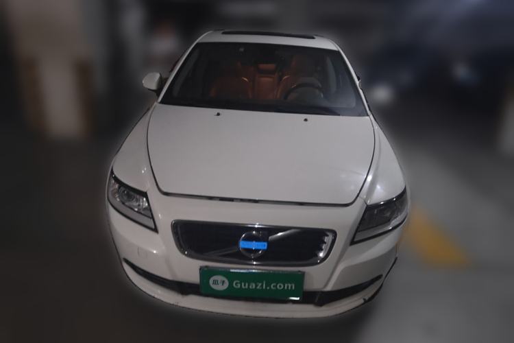Used Volvo S40 2011 2.0L Automatic ZhiShang Edition Exterior 1