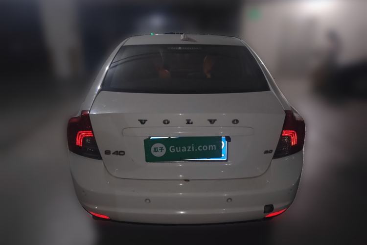 Used Volvo S40 2011 2.0L Automatic ZhiShang Edition Exterior 4