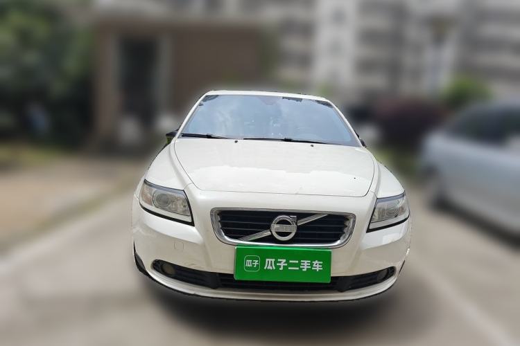 Used Volvo S40 2011 2.0L Automatic ZhiShang Edition Front